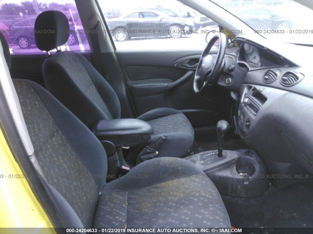 1FAHP34311W267222 - 2001 FORD FOCUS SE/SE SPORT YELLOW photo 5