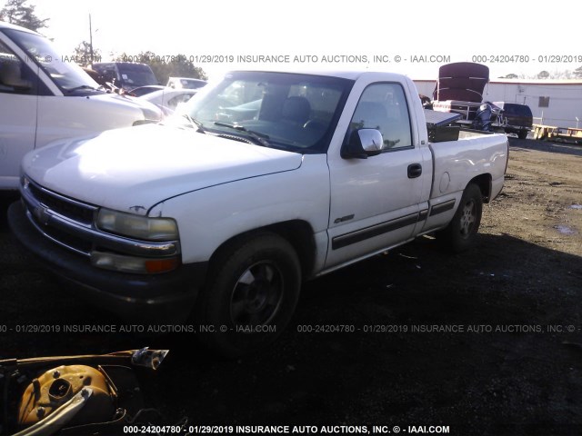 1GCEC14T7YZ172606 - 2000 CHEVROLET SILVERADO C1500 WHITE photo 2