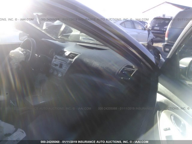 4T1BK3EK7BU628000 - 2011 TOYOTA CAMRY SE/LE/XLE 灰色 照片 5