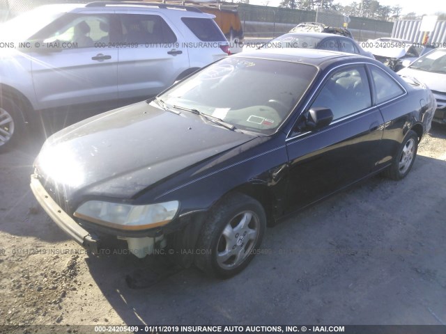 1HGCG3171YA023932 - 2000 HONDA ACCORD EX BLACK photo 2