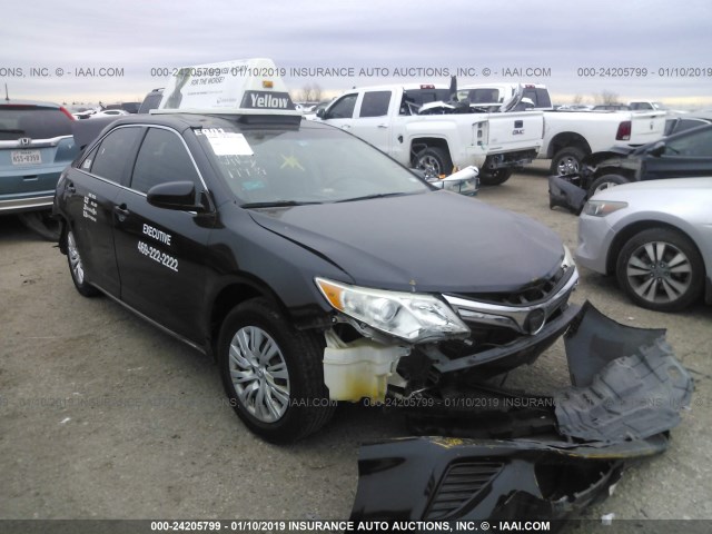 4T4BF1FK9CR261891 - 2012 TOYOTA CAMRY SE/LE/XLE 黑色 照片 1