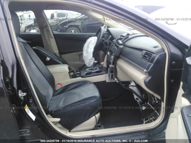 4T4BF1FK9CR261891 - 2012 TOYOTA CAMRY SE/LE/XLE 黑色 照片 5