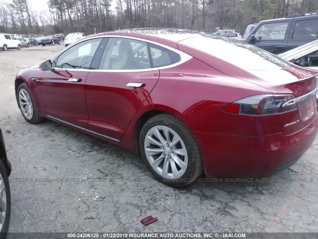 5YJSA1E21HF191379 - 2017 TESLA MODEL S RED photo 3