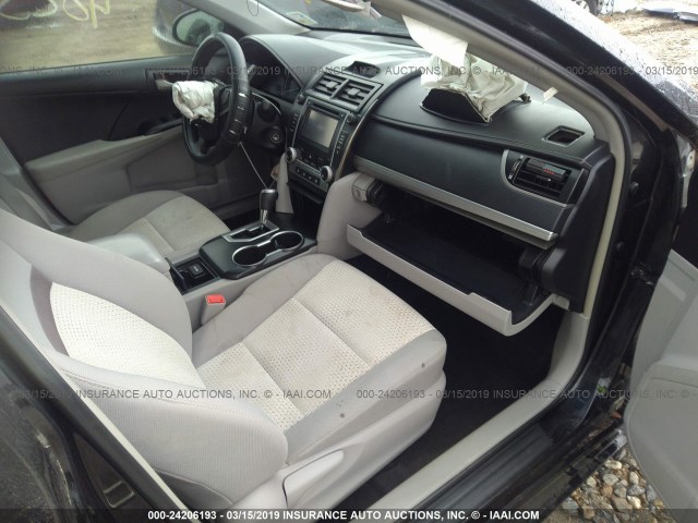 4T4BF1FK8ER439471 - 2014 TOYOTA CAMRY L/SE/LE/XLE 黑色 照片 5