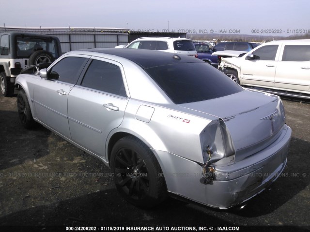 2C3AA73W25H667461 - 2005 CHRYSLER 300C SRT-8 SILVER photo 3