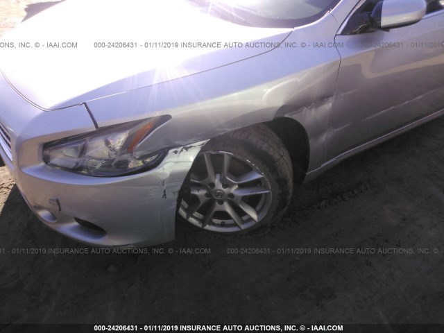 1N4AA51E99C831975 - 2009 NISSAN MAXIMA S/SV SILVER photo 6