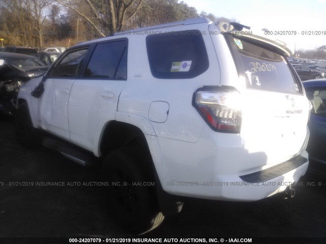 JTEBU5JR1G5362399 - 2016 TOYOTA 4RUNNER SR5 PREM/LTDL/TRAIL/TRD WHITE photo 3