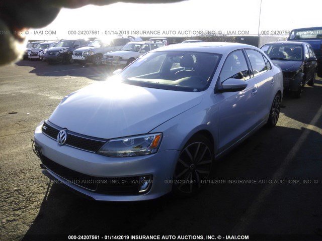 3VW5A7AJ4CM455158 - 2012 VOLKSWAGEN JETTA GLI SILVER photo 2