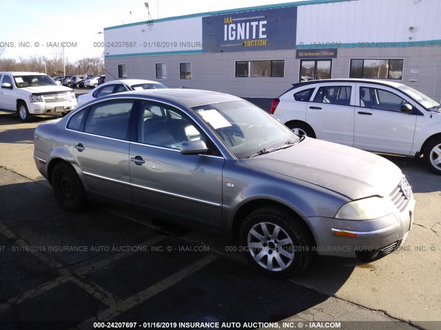 WVWPD63B32P442560 - 2002 VOLKSWAGEN PASSAT GLS GRAY photo 1