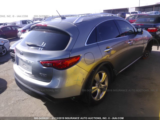 JN8AS1MU1AM801939 - 2010 INFINITI FX35 GRAY photo 4