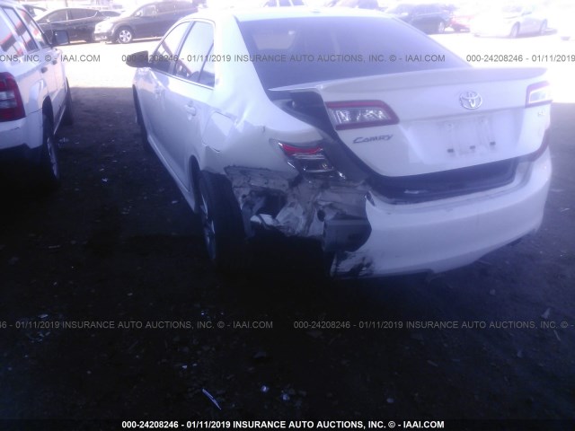 4T1BF1FK4EU735694 - 2014 TOYOTA CAMRY L/SE/LE/XLE WHITE photo 6