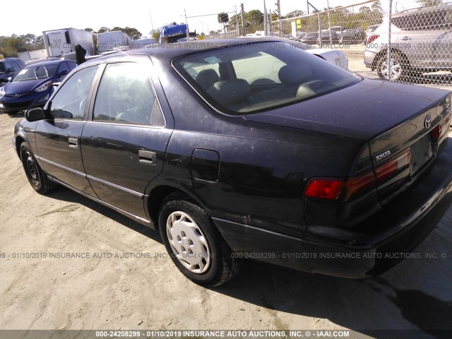 4T1BG22K5XU586028 - 1999 TOYOTA CAMRY CE/LE/XLE BLACK photo 3