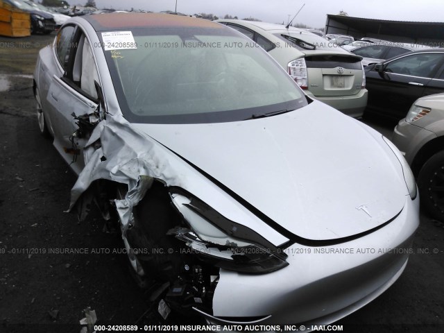 5YJ3E1EA9JF011006 - 2018 TESLA MODEL 3 SILVER photo 1