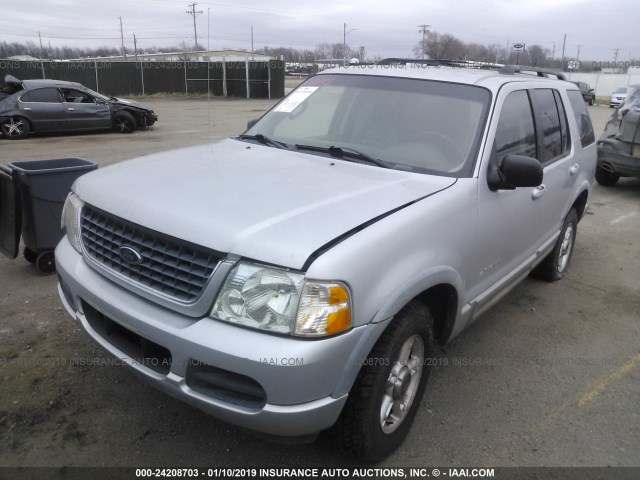 1FMZU73E02UA52408 - 2002 FORD EXPLORER XLT SILVER photo 2