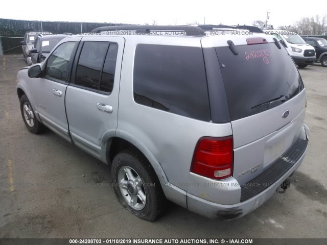 1FMZU73E02UA52408 - 2002 FORD EXPLORER XLT SILVER photo 3