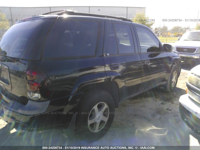 1GNDS13S962143161 - 2006 CHEVROLET TRAILBLAZER LS/LT BLACK photo 4