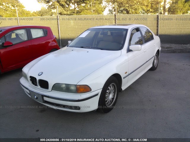 WBADM6340XGU02512 - 1999 BMW 528 I AUTOMATIC WHITE photo 2