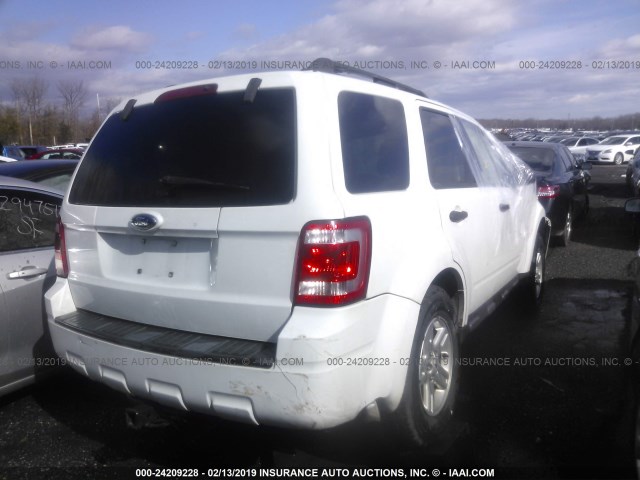 1FMCU49H28KE45613 - 2008 FORD ESCAPE HEV WHITE photo 4