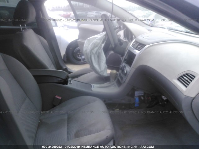 1G1ZB5E03CF245540 - 2012 CHEVROLET MALIBU LS Dark Blue photo 5