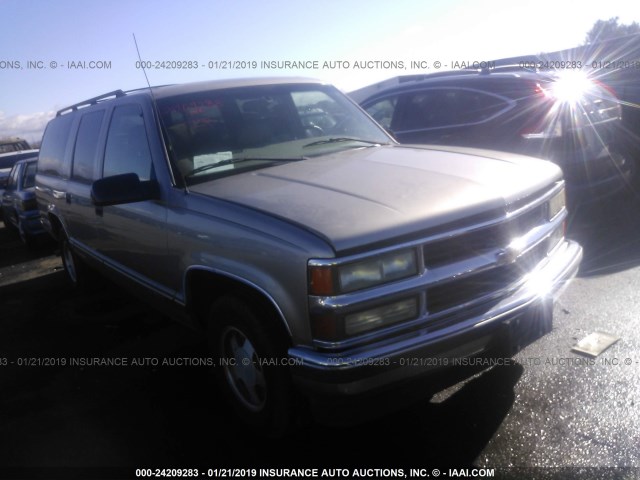 3GNEC16R0XG208983 - 1999 CHEVROLET SUBURBAN C1500 GRAY photo 1