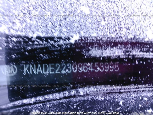 KNADE223096453998 - 2009 KIA RIO LX/SX SILVER photo 9