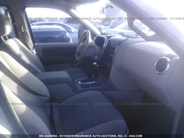 1FMEU73E77UB70770 - 2007 FORD EXPLORER XLT SILVER photo 5