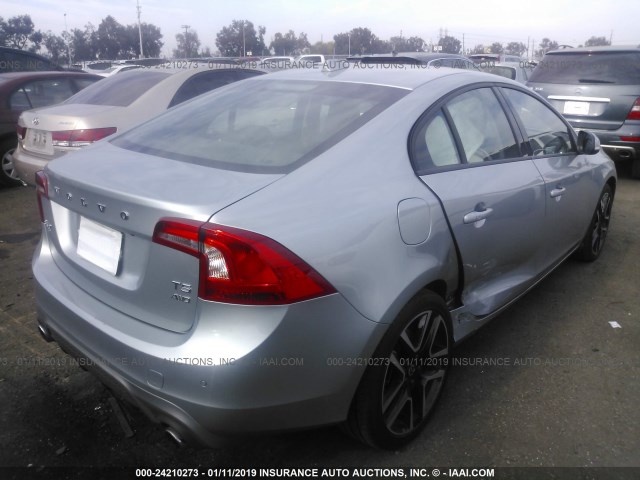 YV140MTL9J2462698 - 2018 VOLVO S60 DYNAMIC SILVER photo 4