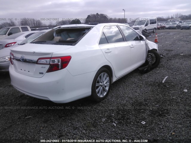 4T1BD1FK3EU102741 - 2014 TOYOTA CAMRY HYBRID/LE/XLE WHITE photo 4