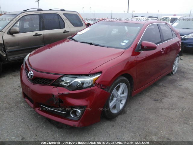 4T1BF1FK0CU556520 - 2012 TOYOTA CAMRY SE/LE/XLE 红色 照片 2