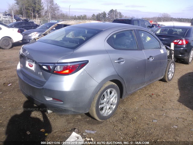 3MYDLBZV4GY122865 - 2016 TOYOTA SCION IA GRAY photo 4