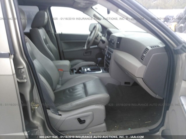 1J4HR48N25C650142 - 2005 JEEP GRAND CHEROKEE LAREDO/COLUMBIA/FREEDOM 金色 照片 5