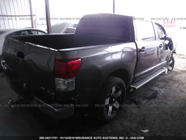 5TFDW5F18AX097499 - 2010 TOYOTA TUNDRA CREWMAX SR5 BROWN photo 4