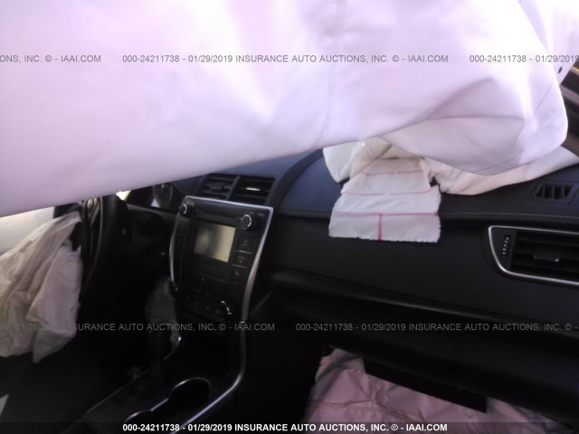 4T1BF1FK7GU235452 - 2016 TOYOTA CAMRY LE/XLE/SE/XSE BLACK photo 5