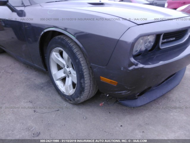 2C3CDYAG6DH549672 - 2013 DODGE CHALLENGER SXT GRAY photo 6