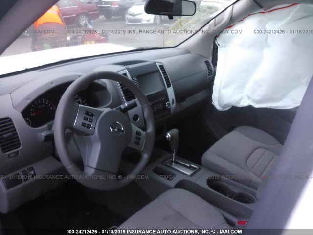 1N6BD0CT0KN703667 - 2019 NISSAN FRONTIER WHITE photo 5