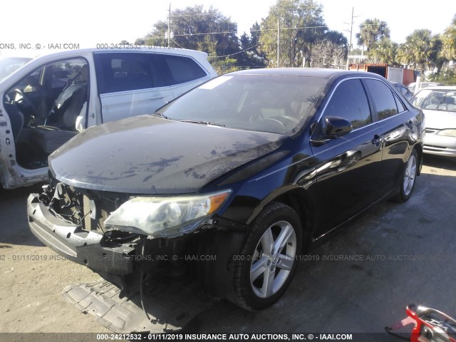 4T1BF1FK0EU302602 - 2014 TOYOTA CAMRY L/SE/LE/XLE 黑色 照片 2