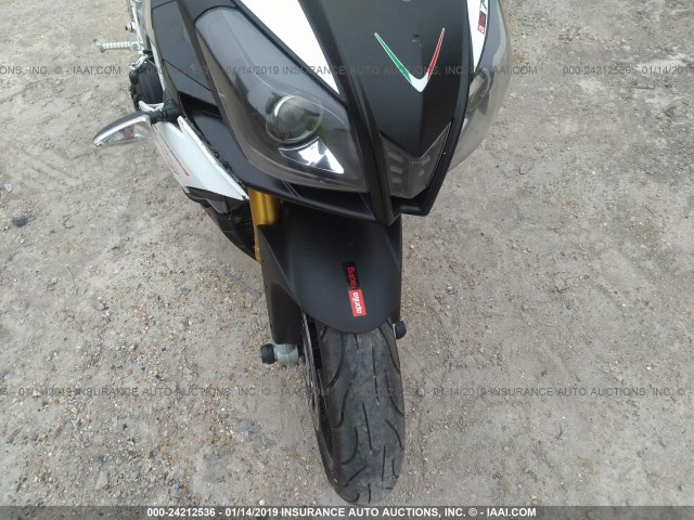 ZD4TYCA07ES000065 - 2014 APRILIA TUONO VR4 WHITE photo 5