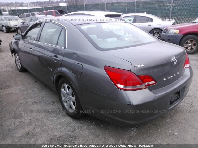 4T1BK36B57U192382 - 2007 TOYOTA AVALON XL/XLS/TOURING/LIMITED GRAY photo 3