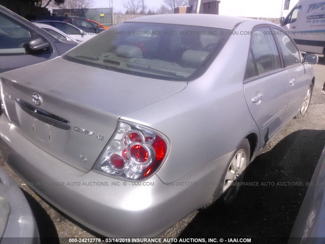 4T1BF30K82U520206 - 2002 TOYOTA CAMRY LE/XLE/SE SILVER photo 4