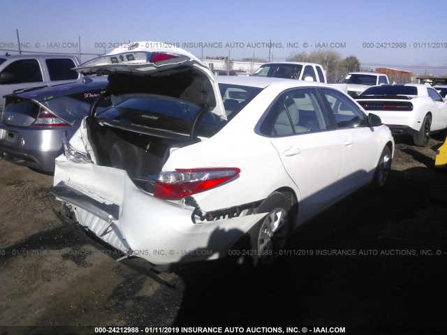 4T1BF1FK7FU931601 - 2015 TOYOTA CAMRY LE/XLE/SE/XSE თეთრი ფოტო 4