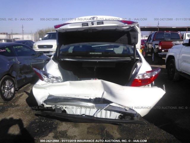4T1BF1FK7FU931601 - 2015 TOYOTA CAMRY LE/XLE/SE/XSE თეთრი ფოტო 6