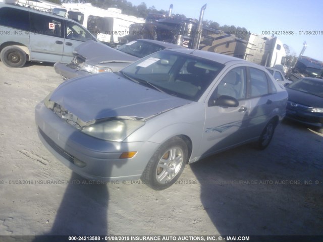 1FAFP34301W352334 - 2001 FORD FOCUS SE/SE SPORT SILVER photo 2