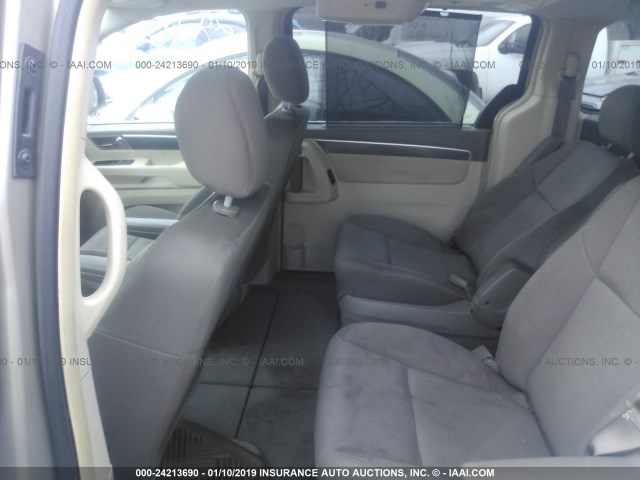 2V8HW34199R564081 - 2009 VOLKSWAGEN ROUTAN SE BEIGE photo 8