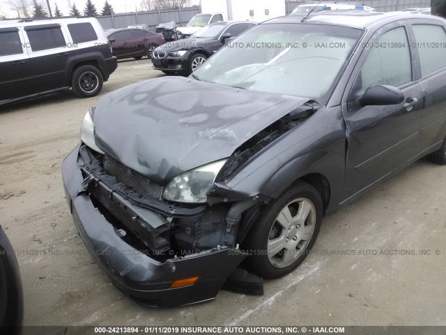 1FAHP34N67W148446 - 2007 FORD FOCUS ZX4/S/SE/SES GRAY photo 6