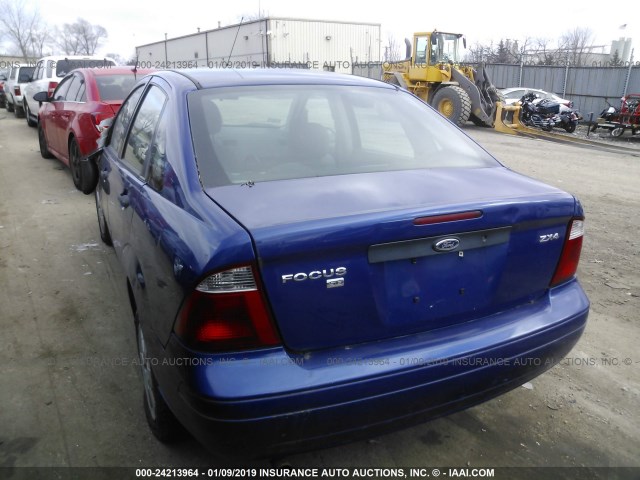 1FAFP34NX6W191029 - 2006 FORD FOCUS ZX4 BLUE photo 3