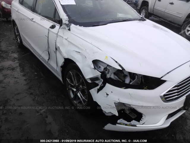 3FA6P0CD5KR182517 - 2019 FORD FUSION WHITE photo 6