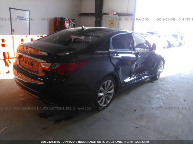 5NPEC4AC8BH231375 - 2011 HYUNDAI SONATA SE/LIMITED BLACK photo 4