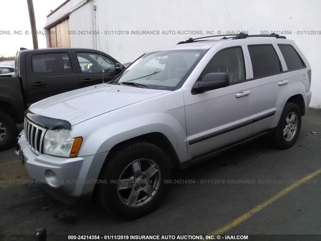 1J8GR48K17C681062 - 2007 JEEP GRAND CHEROKEE LAREDO/COLUMBIA/FREEDOM 银色 照片 2