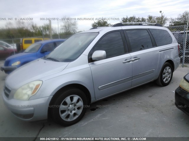 KNDMC233776016164 - 2007 HYUNDAI ENTOURAGE GLS/SE/LIMITED SILVER photo 2