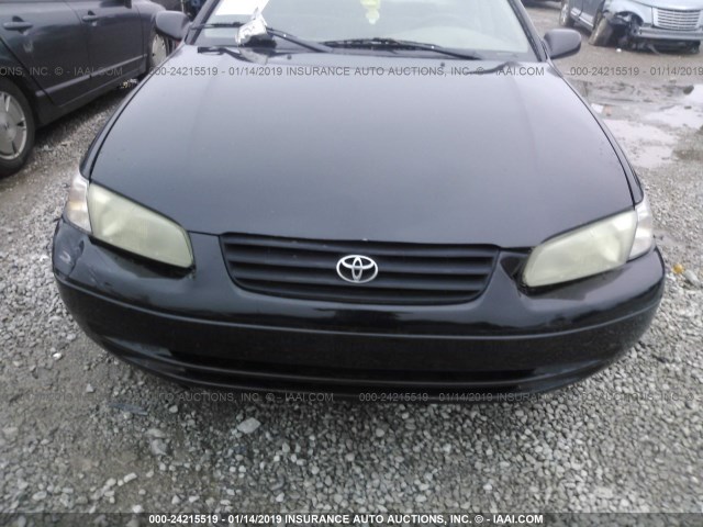 4T1BG22K1WU352323 - 1998 TOYOTA CAMRY CE/LE/XLE BLACK photo 10